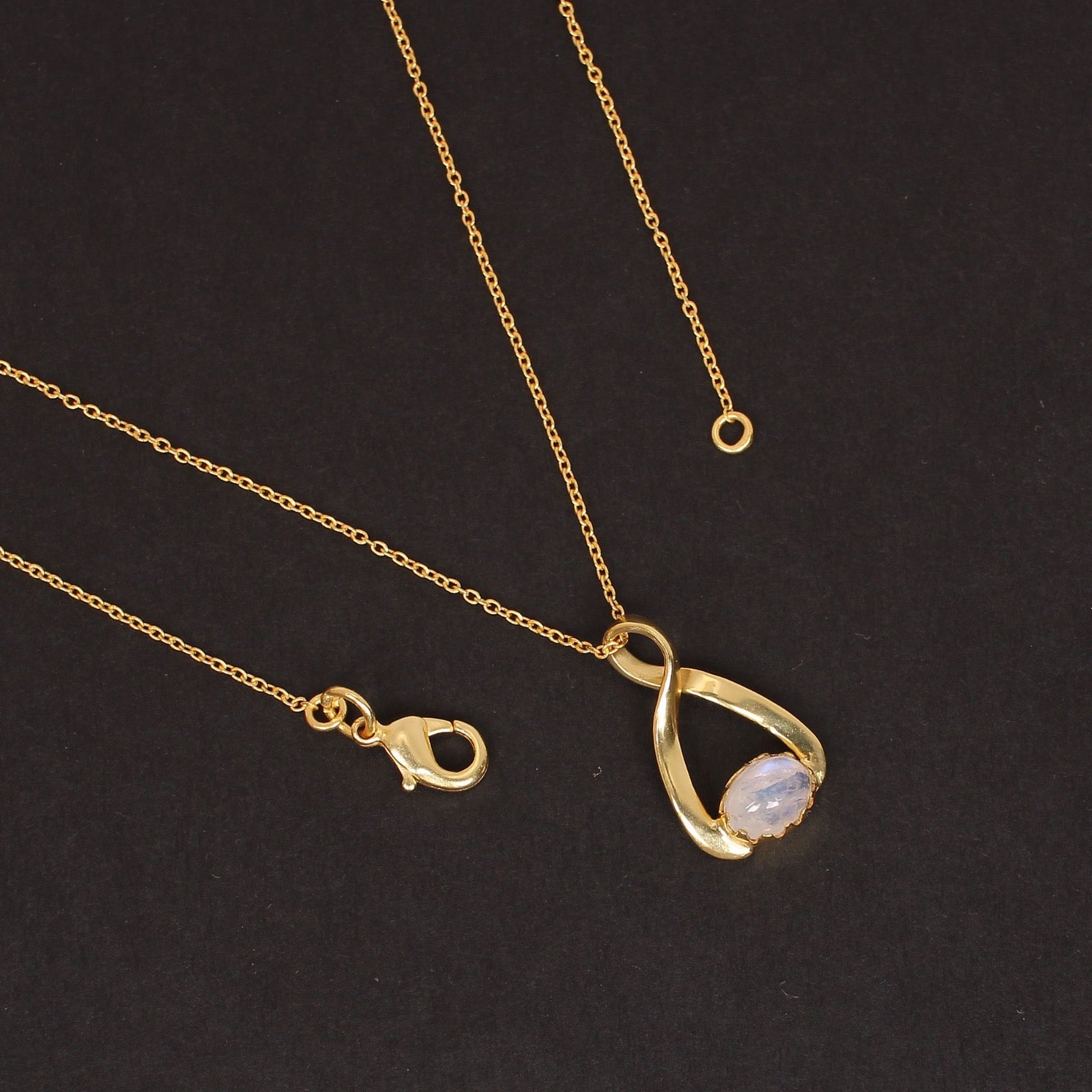 Hamal Necklace