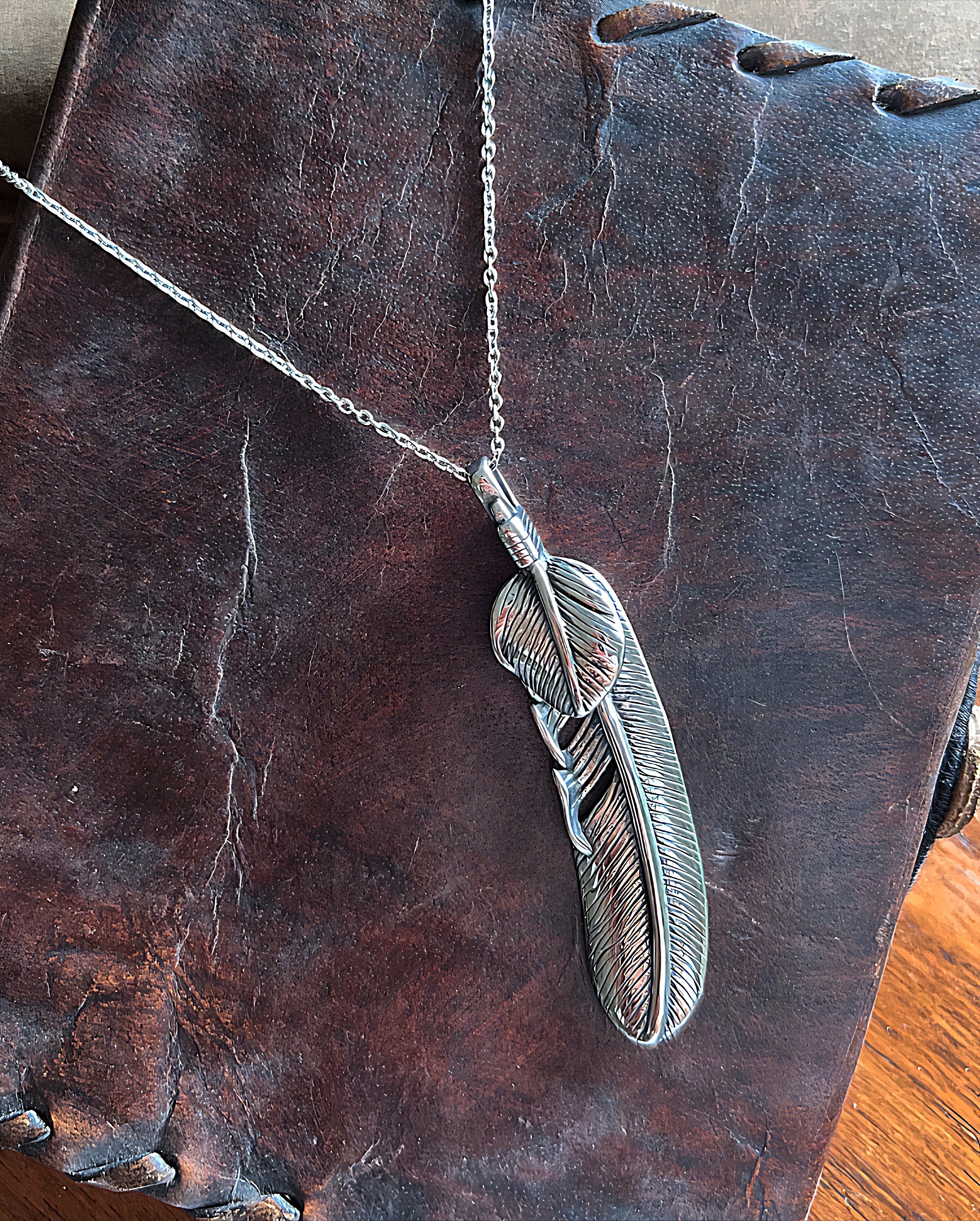 Double Feather Lucky Pendant