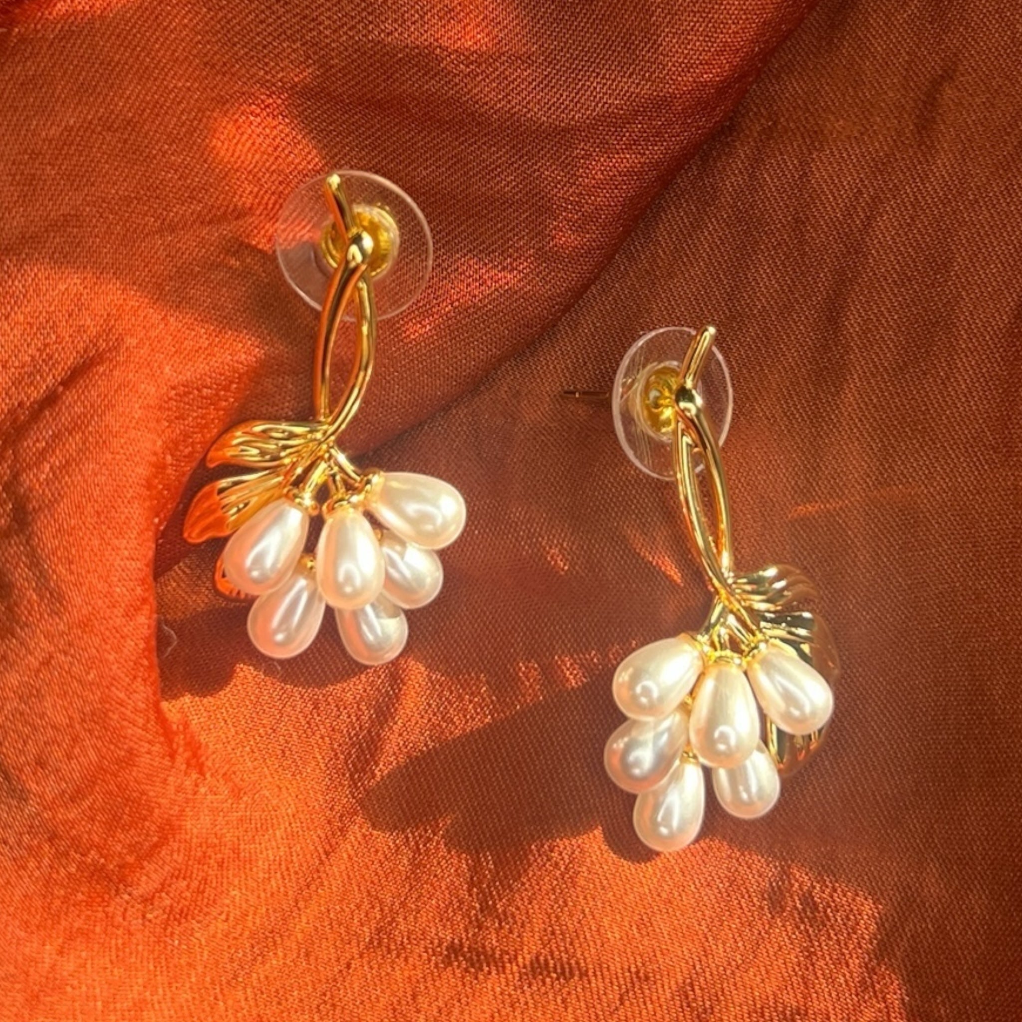 Gleaming Grapes Earring